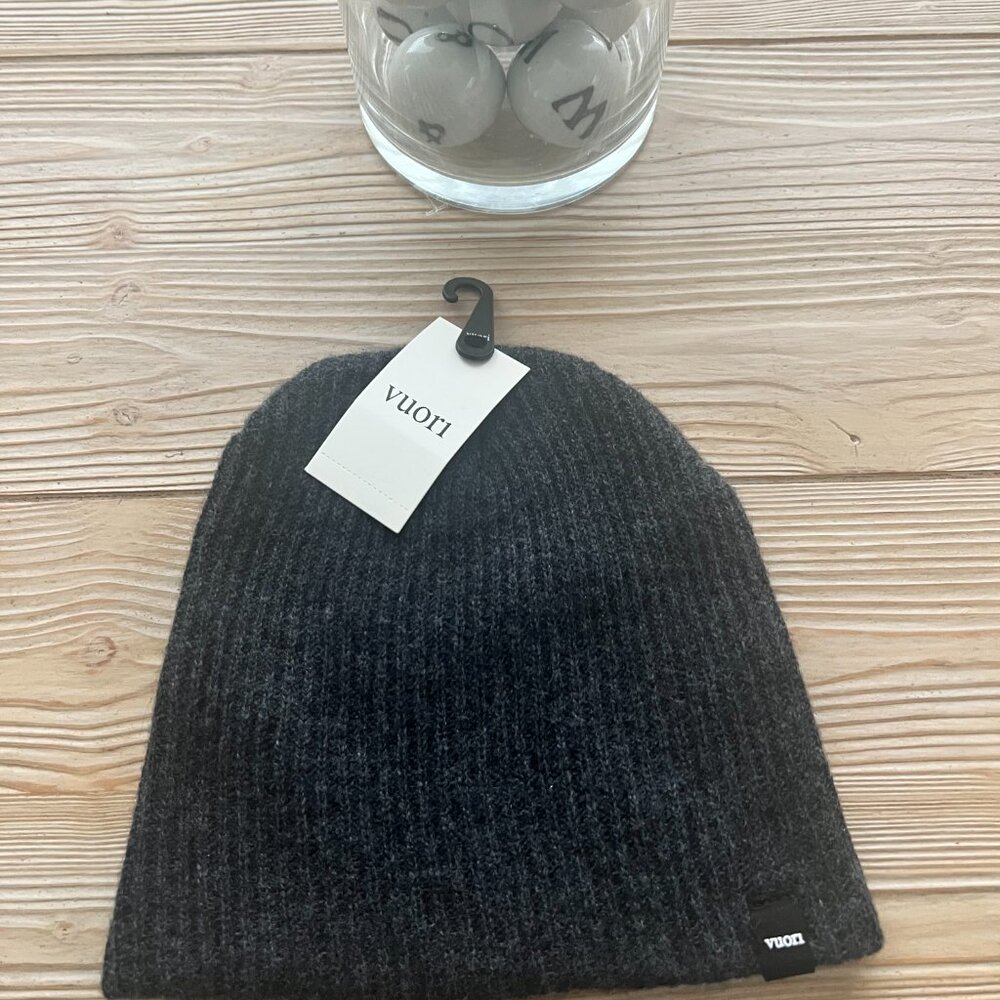 Vuori Cozy Cashmere Knit Beanie hat – Charcoal Gray – NWT - Picture 5 of 6